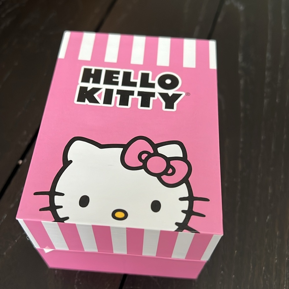 Hello Kitty Watch - Picture 6 of 10